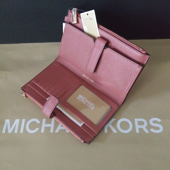 NWT MICHAEL KORS DOUBLE ZIP WRISTLET 8 IPHONE CASE - Picture 3 of 8